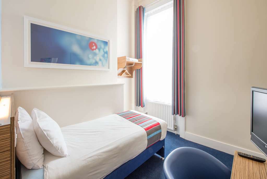 Travelodge London Covent Garden Habitación foto